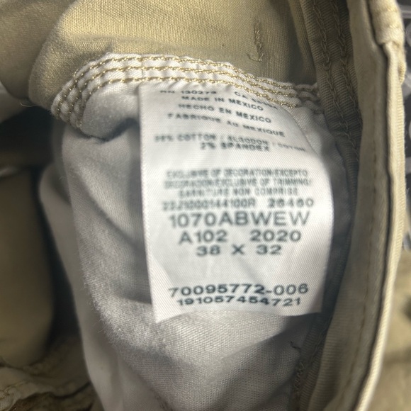 Men’s Wrangler khaki Cargo Pants - Picture 3 of 4